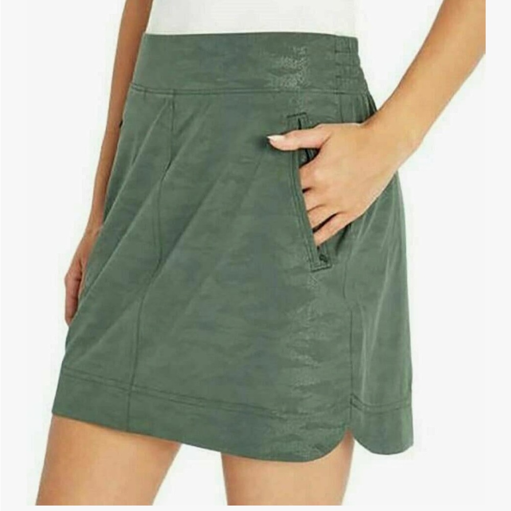 Orvis Green Women’s Skort with Pockets